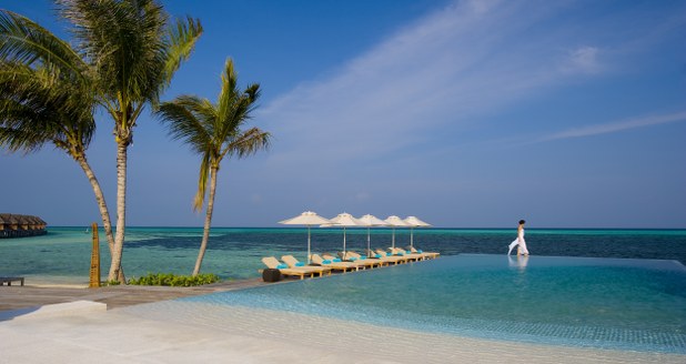 Hotel-lux-maldives